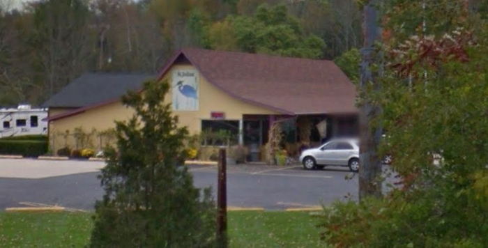 Stuckeys - Union Pier - 9145 Union Pier Rd - St Julians Wine (newer photo)